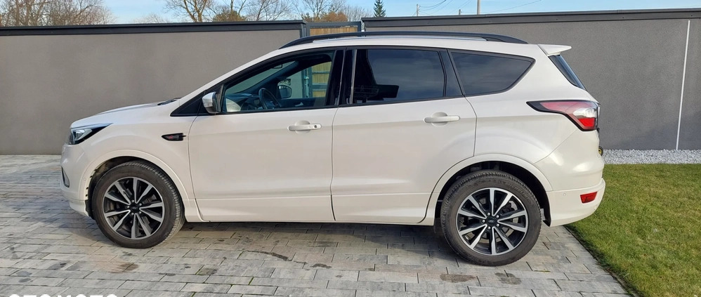 Ford Kuga cena 84900 przebieg: 119950, rok produkcji 2018 z Kielce małe 106